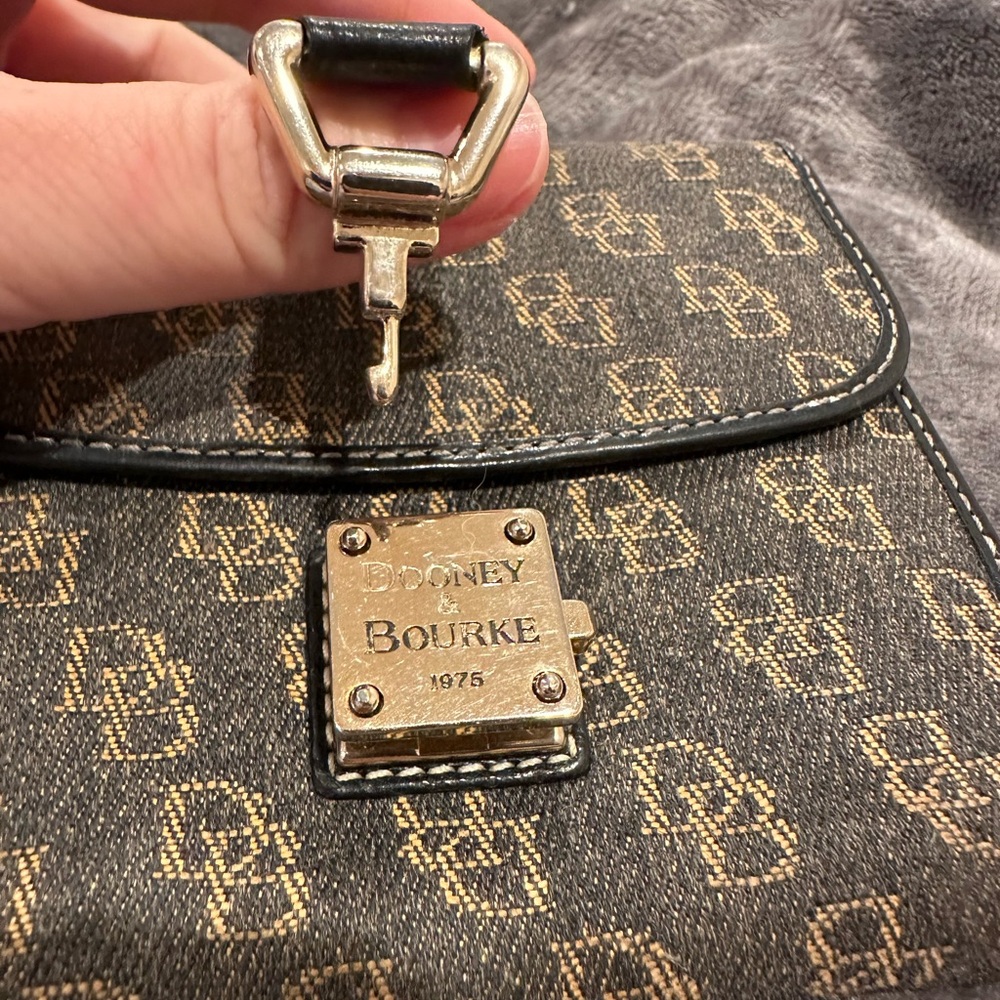 EUC Dooney and Bourke denim wallet with lock - Picture 3 of 8